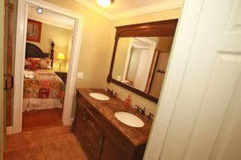 Ashburn Hill Plantation Hotel Moultrie Bagian luar foto