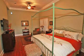 Ashburn Hill Plantation Hotel Moultrie Bagian luar foto